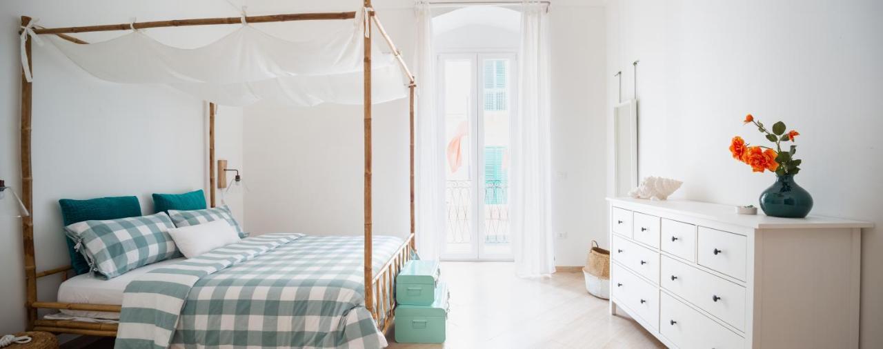 Isola Blu Aparthotel Таранто Екстериор снимка